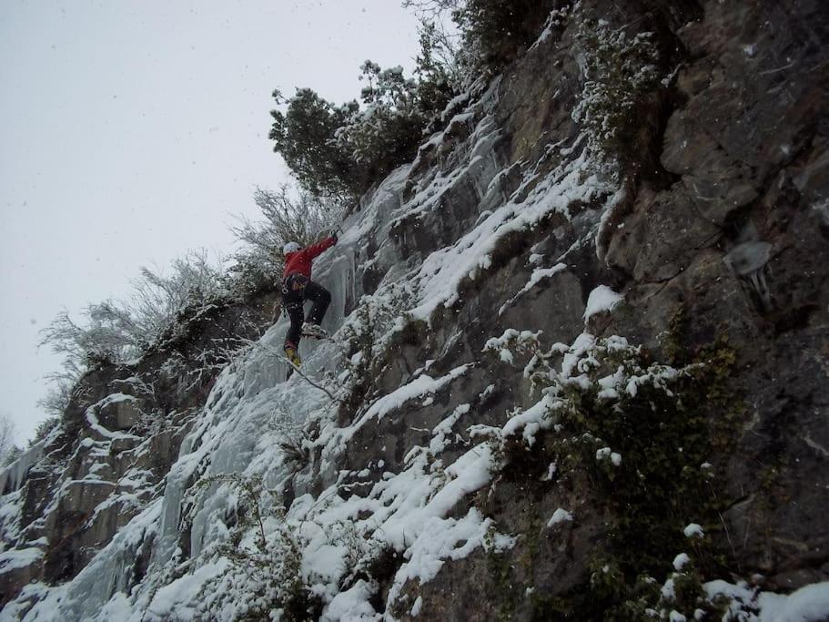 La Borda De Allue ウエスカ エクステリア 写真
